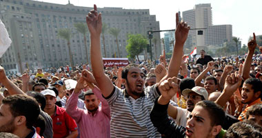 مسيرة 6 إبريل تشعل التحرير والمتظاهرين لـ"مرسى": "ارحل ارحل"