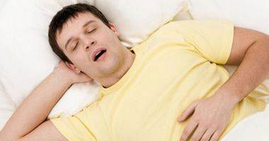 توقف التنفس أثناء النوم يسبب ارتفاع ضغط الدم