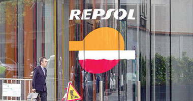 شركة "ريبسول" الإسبانية النفطية تخفض مبيعاتها فى فنزويلا للمرة الثانية