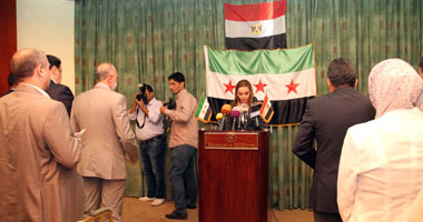 ناشط سورى: الجالية السورية ستنتخب مجلسا لنقل معاناتهم إلى المسئولين