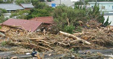إصابة 12 شخصا فى إعصار" أوكيناوا " باليابان