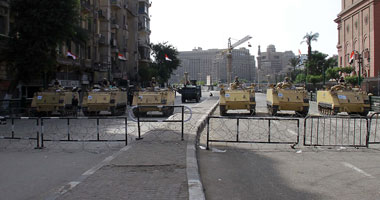 قوات الأمن تمنع مرور المواطنين لميدان التحرير
