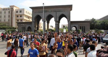 حصاد الحكومة.. جامعة الأزهر تستغيث بالداخلية لمواجهة إرهاب طلاب "المحظورة".. والزراعة: خطة لمواجهة إنفلونزا الطيور فى الشتاء.. ورابطة مصابى الثورة: لن نشارك فى إحياء ذكرى محمد محمود