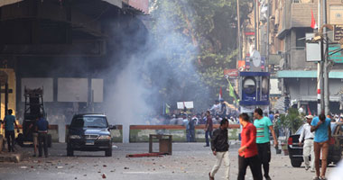 أهالى الدقى يحتجزون أتوبيسًا لـ"المحظورة" وبه كميات من البطاطين