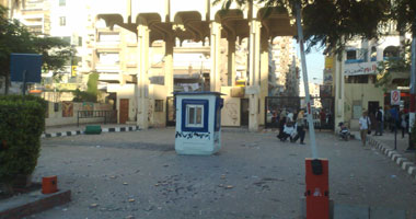 الأمن يطلق القنابل المسيلة لتفريق مسيرة الإخوان أمام جامعة بالمنصورة