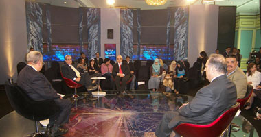 ندوة دور الإذاعة كوسيلة إعلامية أمام التطور الهائل بمجالات الاتصالات