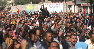 متظاهرون وسط بغداد يطالبون برحيل المالكى
