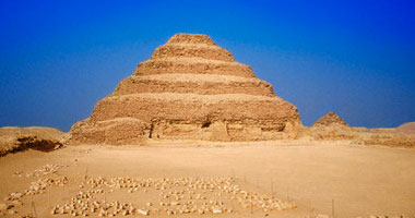 "تعالوا نعرف مصر" ينظم رحلة لسقارة للتعرف على معالم المكان