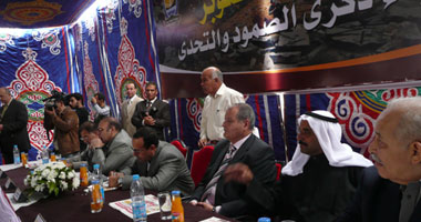 بالصور..فنانون وإعلاميون يحتفلون بيوم الصمود