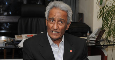حسام يدرس الاستقالة من «الحكام» والهوارى «يُعقد» أزمة توفيق السيد