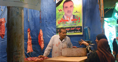 مرشح يستخدم شوادر اللحوم فى الدعاية الانتخابية