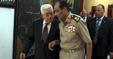 "أبو مازن" يغادر القاهرة متوجهاً إلى الدوحة