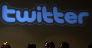 "تويتر" يطلق ميزة الحصول على إخطارات الرسائل على سطح المكتب