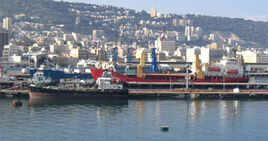 عمال مضربون يغلقون ميناءى حيفا وأسدود فى إسرائيل
