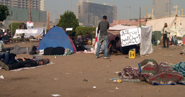 الفن ميدان ينضم لاعتصام التحرير بمصاحبة فرقة اسكندريلا