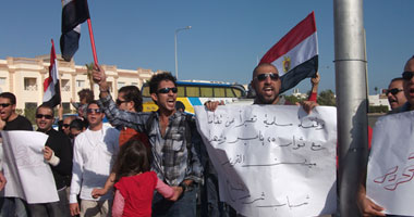 مظاهرات فى شرم الشيخ والطور.. والمرشحون يستغلونها للدعاية الانتخابية