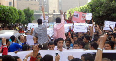 تأجيل محاكمة 3 طلاب بجامعة الأزهر بتهمة التظاهر واستخدام القوة لـ1 أكتوبر