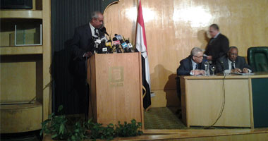 رئيس اتحاد الإذاعة والتليفزيون: لسنا فى خصومة مع "دريم" ونعتمد على المعايير المهنية.. والمنطقة الإعلامية الحرة تشترط على "التحرير" تأسيس شركتها للسماح ببثها من داخل مدينة الإنتاج