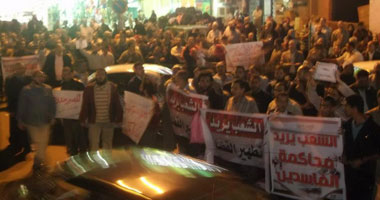 مسيرة للإخوان والسلفيين لتأييد قرارات مرسى بالعريش