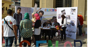 بالصور .. طلاب جامعة القاهرة يحيون يوم الطالب بالاحتجاجات 