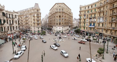 محافظة القاهرة: إنارة كوبرى قصر النيل وميدان طلعت حرب بالطاقة الشمسية