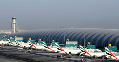 الإمارات تعلن إعادة فتح المطارات أمام حركة الترانزيت