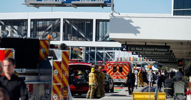 إصابة 8 فى اصطدام طائرة بشاحنة داخل مطار لوس أنجلوس