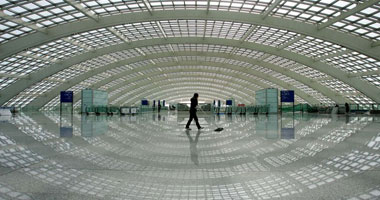 إقامة أول شركة خاصة لإدارة المطارات العامة فى الصين