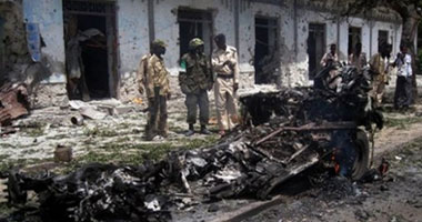 طائرات حربية مجهولة تقصف معسكرا لجماعة "الشباب" جنوب الصومال