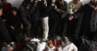 285 قتيلاً فى 53 مجزرة ارتكبتها إسرائيل بحق العائلات فى غزة