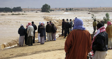 خبراء يحملون وزراتى الزراعة والرى مسئولية استيلاء المواطنين على أراضى مخرات السيول وتشييد مساكنهم عليها 