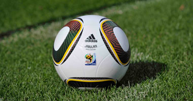 أديداس: كرة "جابولانى" مطابقة لأحدث المواصفات لكأس العالم 2010