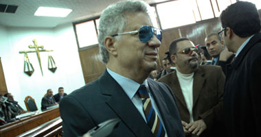  "مرتضى"يدافع عن نفسه بـ " سى دى " فى موقعة الجمل 