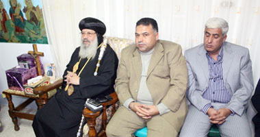 محافظ شمال سيناء وقيادات الوطنى يهنئون الأقباط 