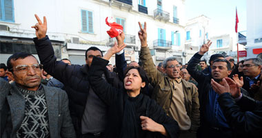 200 طبيب يتظاهرون فى تونس بعد صدور حكم بسجن طبيب وممرض