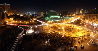 احتفالات "التحرير" بالعام الجديد تشجع الأجانب على العودة للبورصة