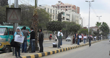 وقفة بطب شبين الكوم للمطالبة بالإفراج عن طلاب وقيادات الجماعة