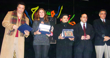 بالصور.. مهرجان المسرح العربى ينتهى بتكريم يسرا وهنيدى وإيمان البحر درويش 