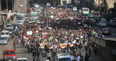 الآلاف يتوجهون من ميدان الحجاز إلى التحرير