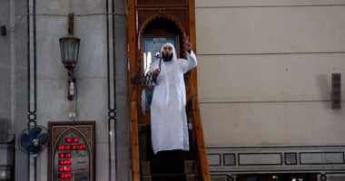منع 5 أئمة من الخطابة بمساجد السويس لعدم حصولهم على تراخيص من الأوقاف