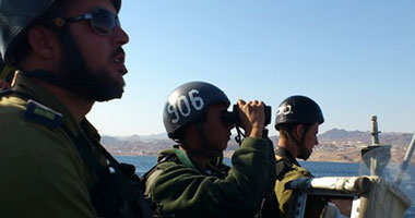 البحرية الإسرائيلية تعتقل 10 صيادين فلسطينيين بشمال قطاع غزة