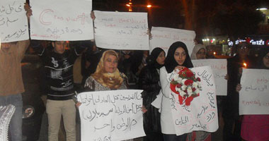 مسيرة بالشموع فى شوارع المنصورة لإحياء ذكرى القديسين