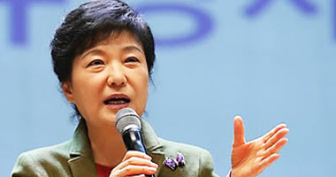 رئيسة كوريا الجنوبية تتعهد بالتعامل بقوة مع استفزازات بيونج يانج