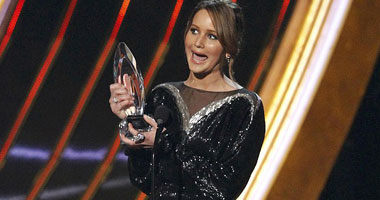 فوز إيما وتايلور وجنيفر "People's Choice Awards" لعام 2013