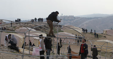 عشراوى: قرية "باب الشمس" مبادرة لحماية أراضى فلسطين من الاحتلال 