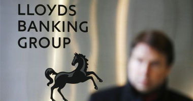 مجموعة "لويدز" المصرفية البريطانية تستغنى عن آلاف الموظفين وتغلق 200 فرع