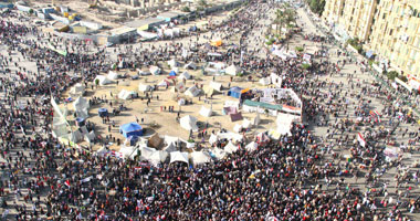 الرابحون من تعثر ثورات الربيع العربى.. تيار الإسلام السياسى سعى للانقضاض على الحكم فى مصر وتونس.. والغرب يطمح فى الاستيلاء على نفط ليبيا.. وإسرائيل آمنة بسقوط سوريا..إيران تمد نفوذها فى المنطقة