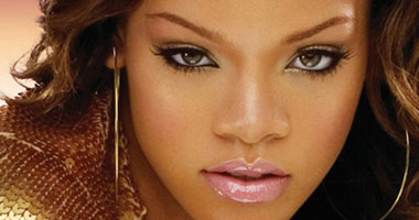 Rihanna and Bieber فى حفلين بإسطنبول