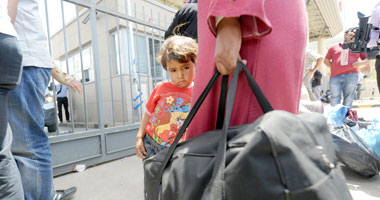 السماح للسياح المتجهين لليونان بحمل حقائب أكبر لمساعدة اللاجئين