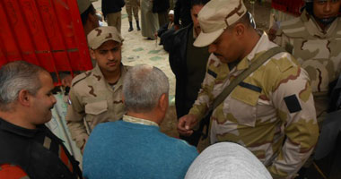 صحيفة إسبانية: قوات الأمن تتصدى لأى محاولات لإفساد التصويت على الاستفتاء 